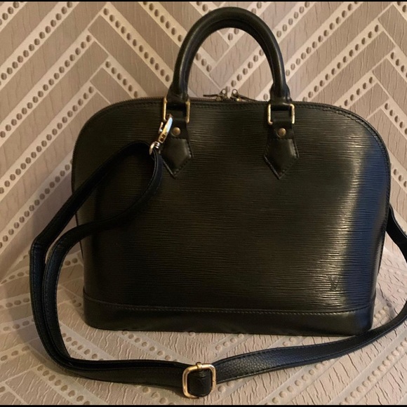 Sold❗️Louis Vuitton Satchel,authentic EPI Alma - Picture 3 of 16